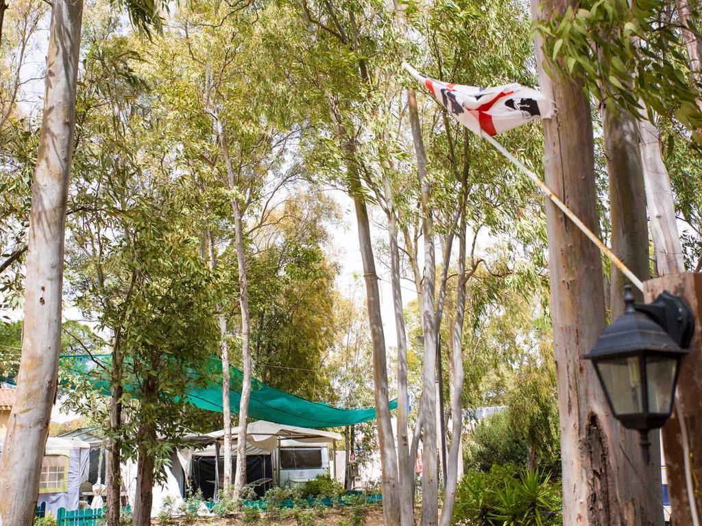 Camping Cala D'Ostia Pula Exterior foto